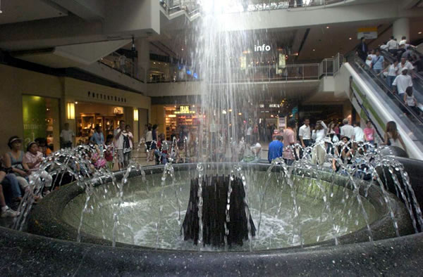 eaton centre fountain