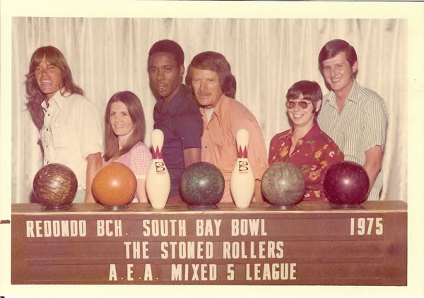 “The Stoned Rollers” bowling team photo.