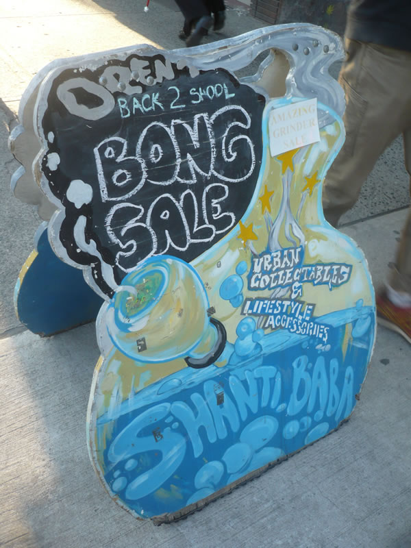 Sign outside Shanti Baba: "Back to School BONG SALE"