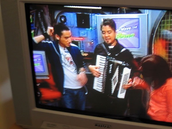 Carlos, Joey and Stephanie on YTV's the Zone, February 2006.