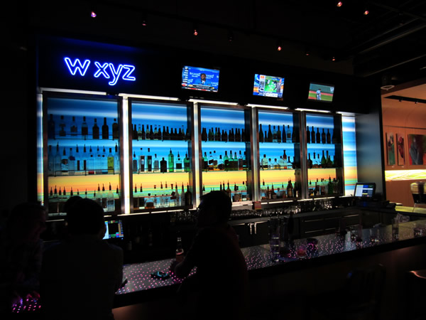 The lobby bar, closer up