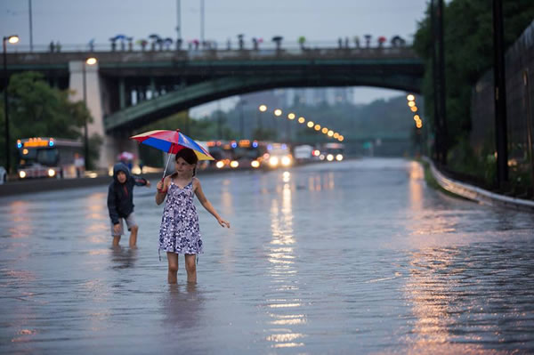 tom ryaboi flood photo 2