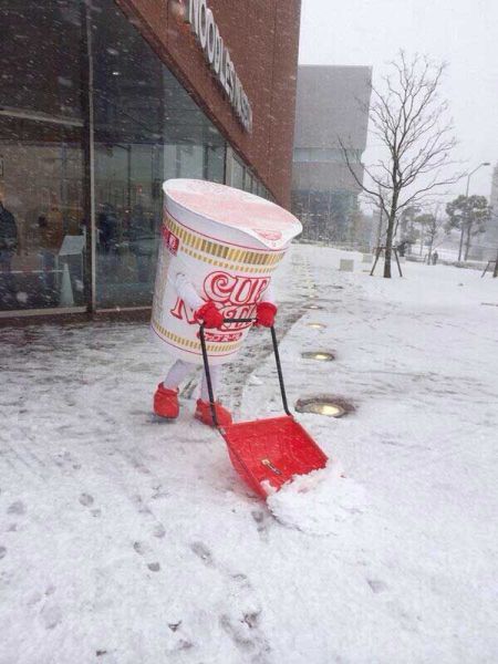 cup noodles shoveling