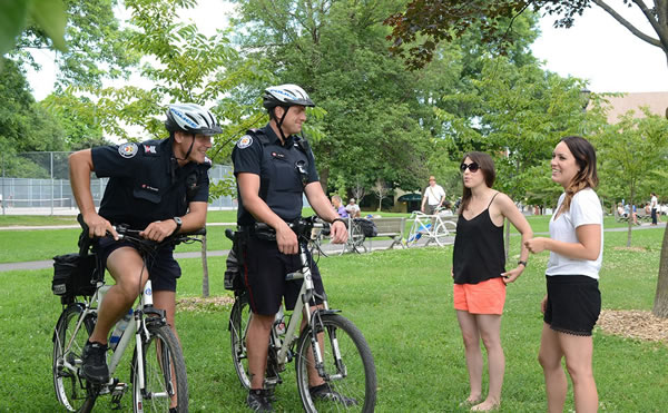 trinity bellwoods cops