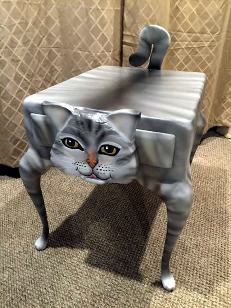 cat table
