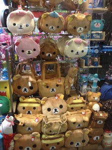 Cute purses and knapsacks shaped like teddy bear heads